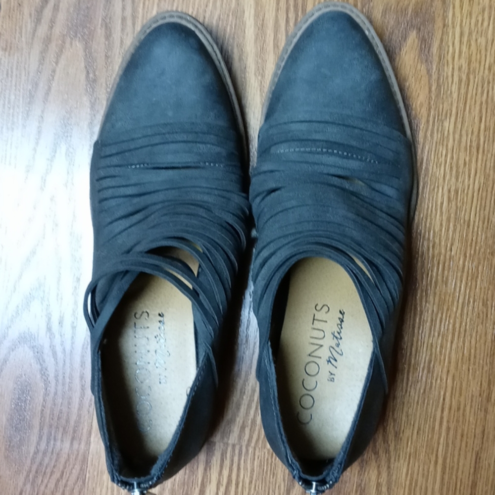 Grey shoes